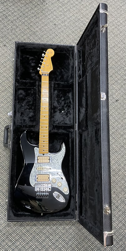 Fender Dave Murray Artist Series Signature Stratocaster 2009-2014- Black image 1