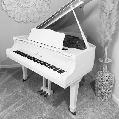 YOUNG CHANG G-157 - 5'2'' baby grand white piano image 1