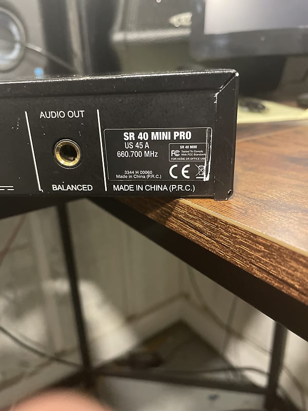 AKG SR40 Wireless Receiver Reverb