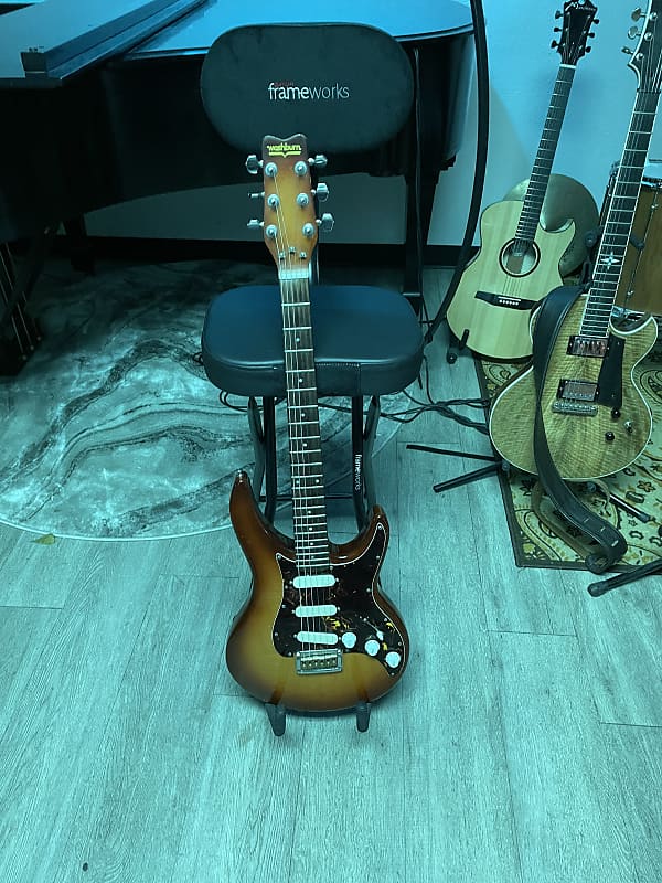 Washburn set neck Strat 80s Sunburst with EMG David gilmour Reverb