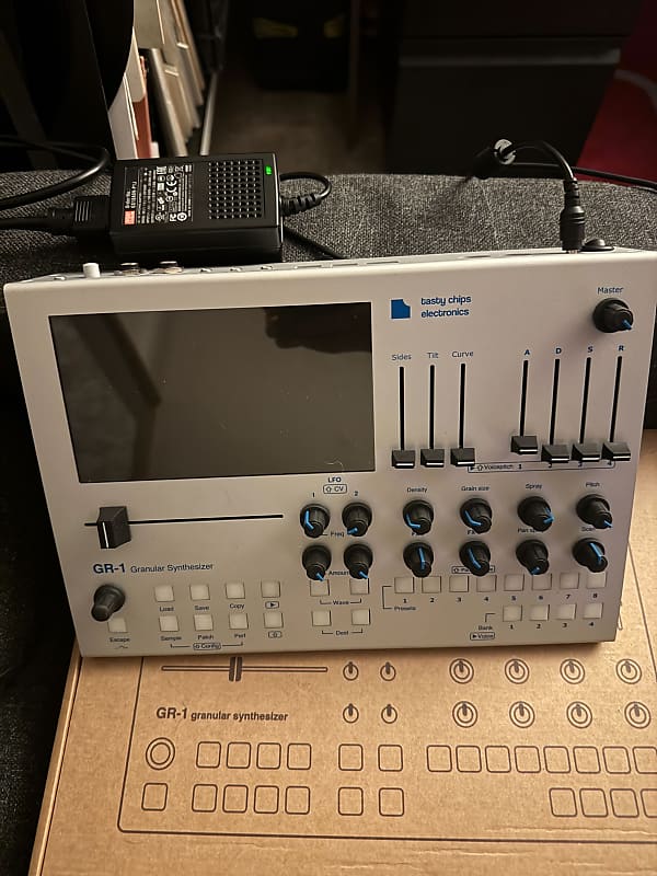 Tasty Chips GR-1 Hardware Granular Synthesizer 2022 - Silver