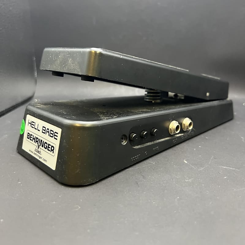 Behringer HB01 Hell Babe Wah Pedal | Reverb Canada