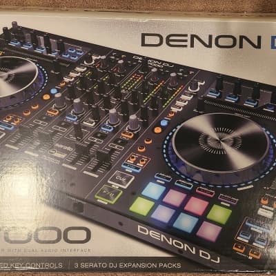 Denon MC7000 4-Channel DJ Controller 2010s - Black image 6