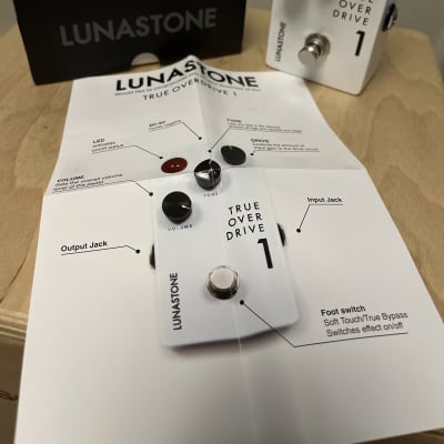 Lunastone True Overdrive 1 2010s - White image 4