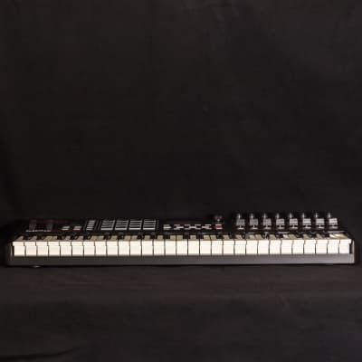 Akai MPK249 Performance Keyboard Controller image 2