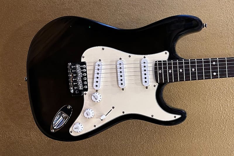 Kona Strat Style Electric Guitar, Recent Reverb