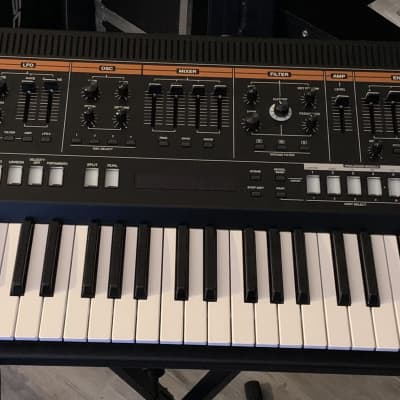 Roland Jupiter-X 61-Key Synthesizer 2019 - Present - Black
