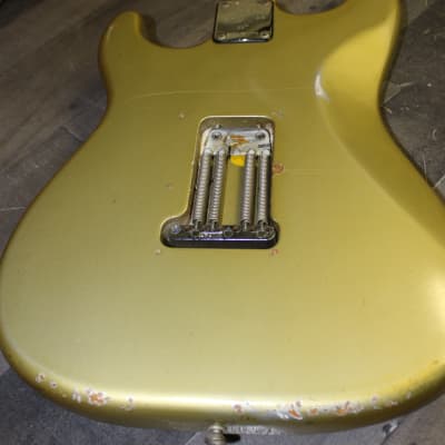 Fender 25th Anniversary Stratocaster  1979 Shore line Gold  With Original Case! image 2