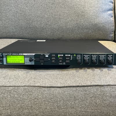 Yamaha Motif XS Rack Tone Generator-in Gator Case  2000s - Gray