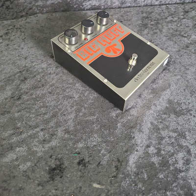Electro-Harmonix BIG MUFF Distortion Guitar Effects Pedal (Nashville, Tennessee) image 2
