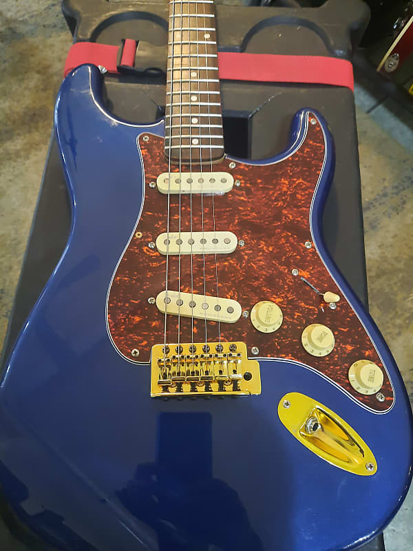 Fender MIM Strat w/Squire Neck Noiseless pups 2004? Blue Reverb
