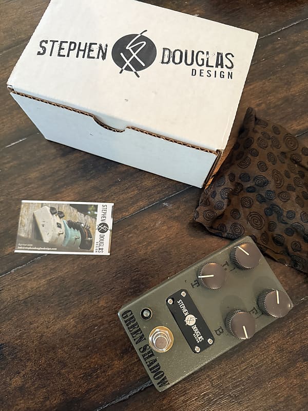ギター Stephen Douglas Design Green shadow Fuzz Stephen Douglas Designs Green Shadow Fuzz | Reverb