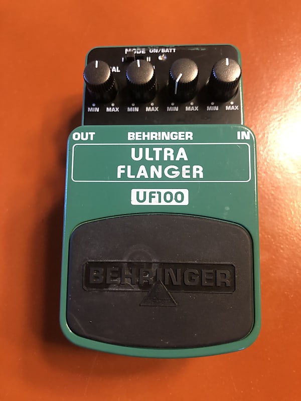 Behringer UF100 Ultra Flanger