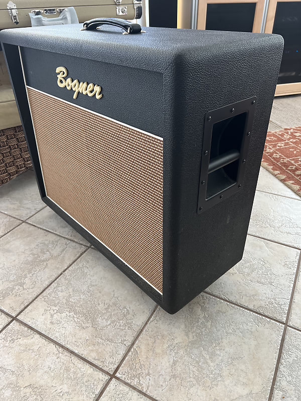 Bogner 212CH Helios Closed Back Large Size 2x12