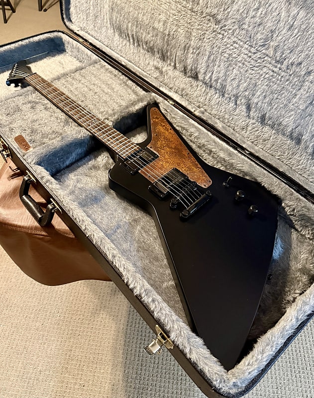 Epiphone '58 Goth Explorer | Reverb Canada