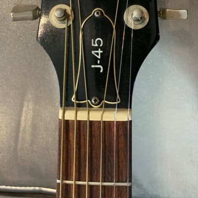 Gibson  J45 Deluxe    with Original Gibson Case 1980 image 3