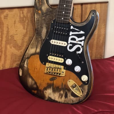 Squier Stratocaster SRV Stevie Ray Vaughan Relic Electric