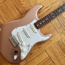 Fender Classic Series '60s Stratocaster with Rosewood Fretboard 1999 - 2005 Burgundy Mist