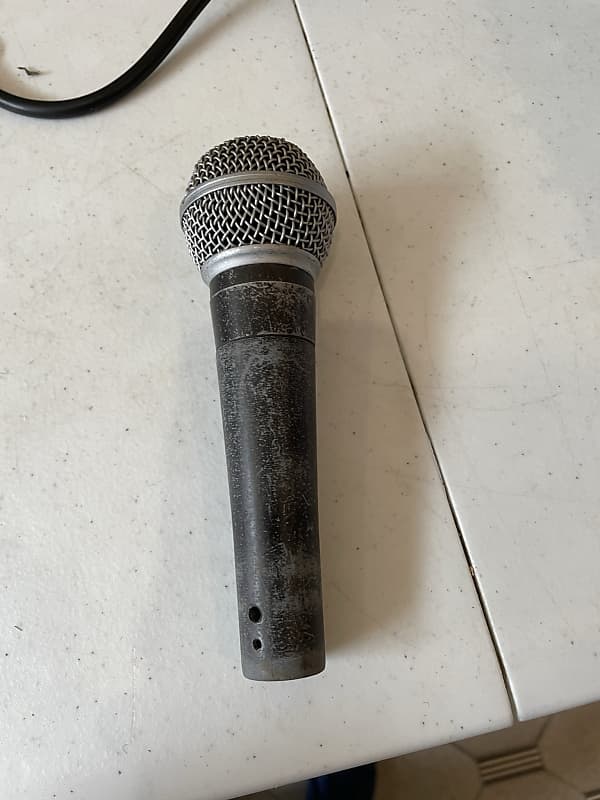 Shure SM58 Handheld Cardioid Dynamic Microphone 1984 Reverb