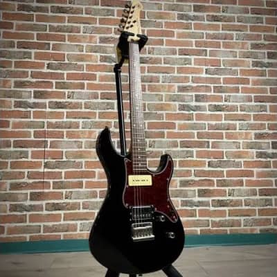 YAMAHA - PACIFICA 311H BLK for sale