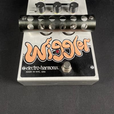 Electro-Harmonix Wiggler Tube Vibrato / Tremolo Pedal | Reverb