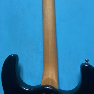 Mosrite Bass 1966 - Ventures style model - Sunburst image 7