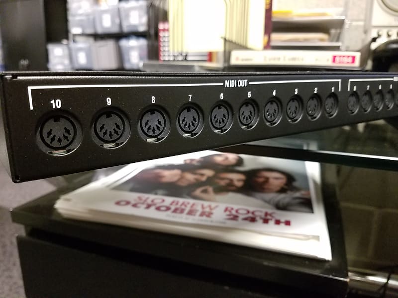 2 Digidesign MIDI I/O MH041 USB MIDI Pro Tools Interfaces