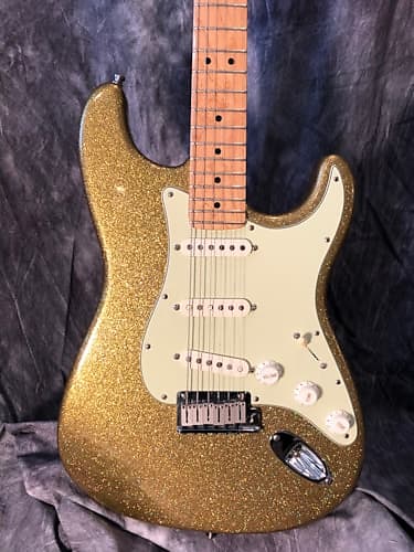 Custom 3pc Alder Strat Body Gold Sparkle Nitrocellulose Reverb Uk 6706