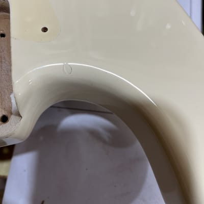 Fender Stratocaster MIM 2000's - White image 3