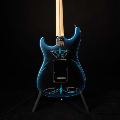 Fender Professional II 2022 - Blue with pinstripes image 3