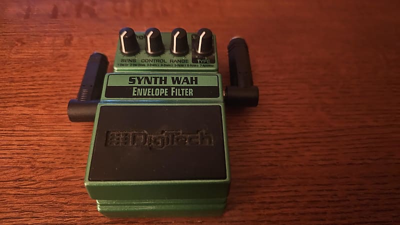 Digitech Synth Wah Envelope Filter | Reverb