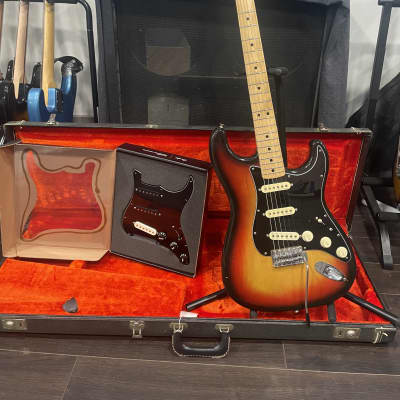 1977 Fender Stratocaster 3-Bolt Neck, Maple Fretboard, Sunburst image 1