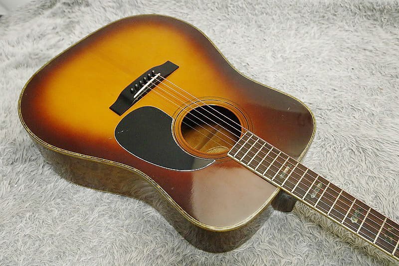 Rare 1980's made Morris W-40 Vintage acoustic guitar