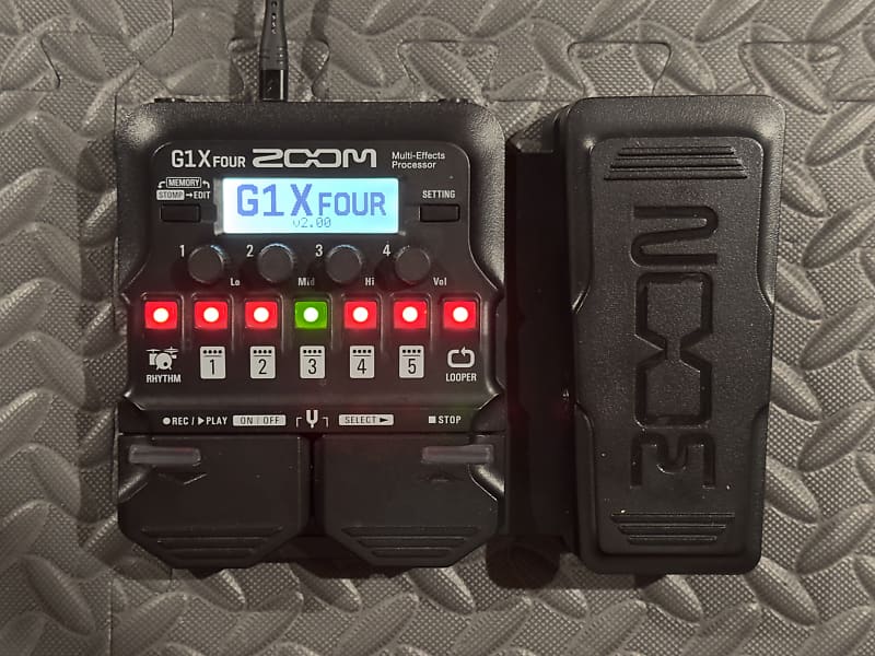 Zoom G1X Four