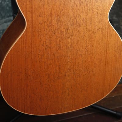 Lowden O-22 Original Series Cedar/Mahogany Acoustic Guitar image 16