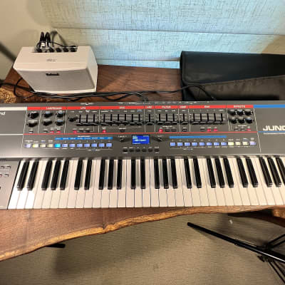 Roland Juno-X 61-Key Programmable Polyphonic Synthesizer LNIB w/custom cover