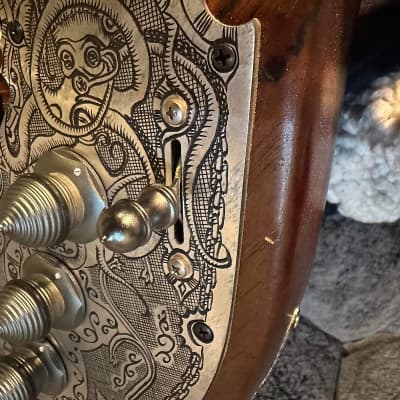 Extremely Rare Teye “Nautilis” Artisan  Gypsy Queen 2015 “One of a Kind” Hand Engraved Plates * Outstanding Player and Stage Bling*play Now & Pay Later Offer Make an Offer image 3