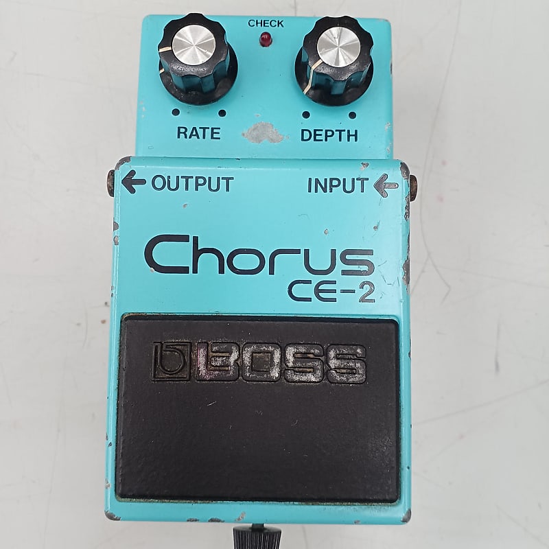 Boss CE-2