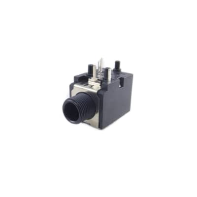 E-MU - E5000 Ultra - Stereo phone jack for Input and Output