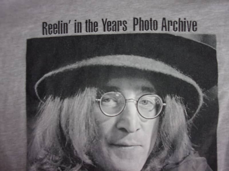 John Lennon Reelin' in the Years Photo Archives 1968 Adult XL T