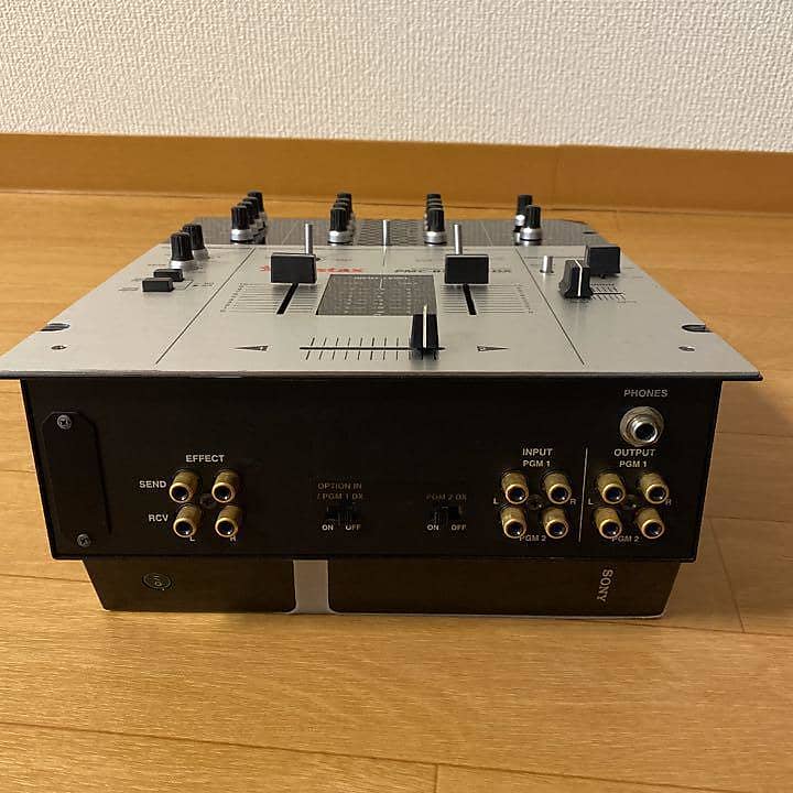 Vestax PMC-05 ProⅢ VCA Panel DJ Mixer SIlver | Reverb