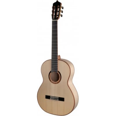 ARTESANO Nuevo Rubio Konzert-Gitarre for sale