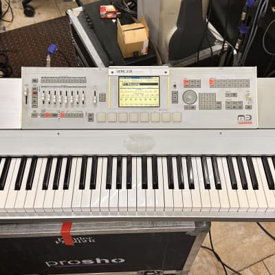 KORG M3 88 Expanded Keyboard - tested & working - in road case - Ver 2.05