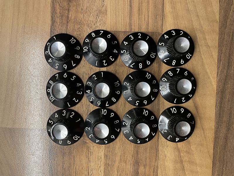 Fender Dual Showman Reverb 1976 - knobs and spillover parts Black image 1