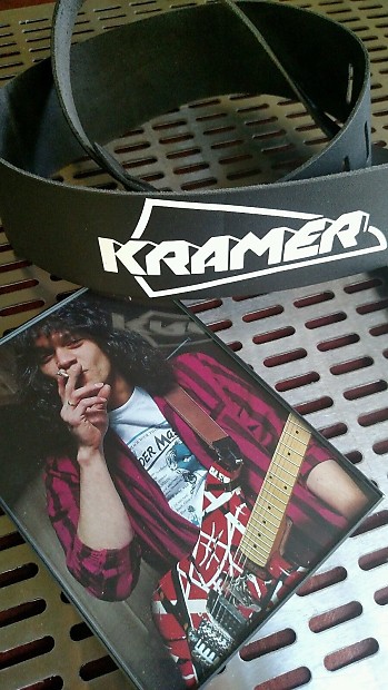 Kramer guitar store strap