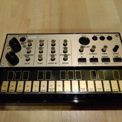 Korg Volca Keys Analog Loop Synthesizer