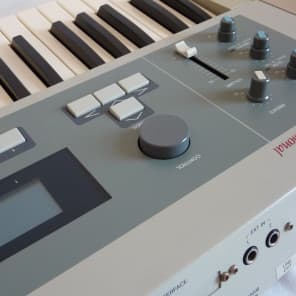Akai VX600 synthesiser in excellent condition image 9