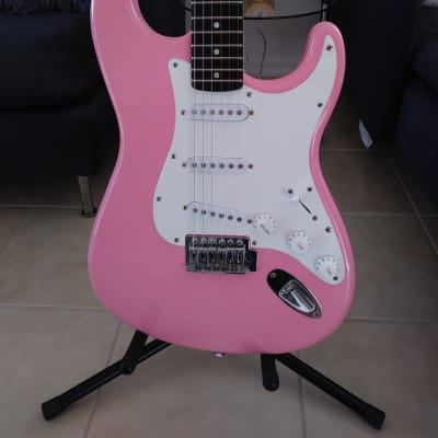 Squier Bullet Stratocaster SSS Pink | Reverb