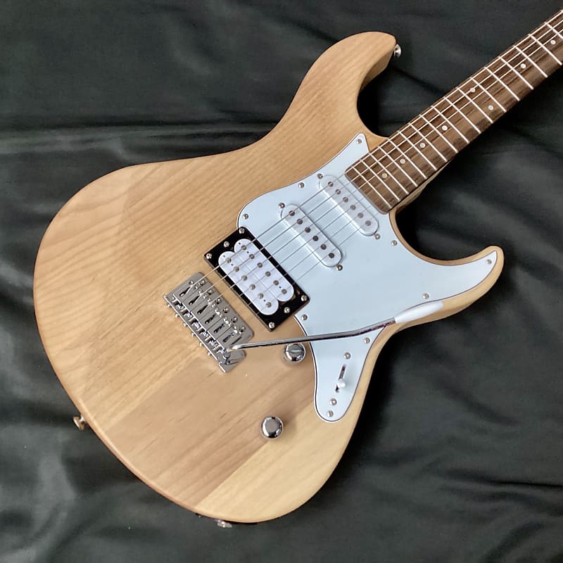 Yamaha PACIFICA112V/YNS