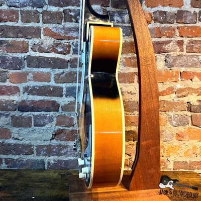 LaFayette V-31 Hollowbody Electric Guitar (1960s - Sunburst) image 4